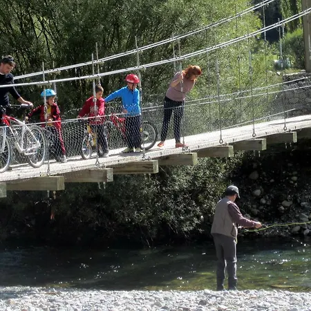 بيت ضيافة La Placa 2*