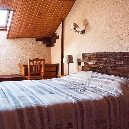Πανσιόν La Placa 2*